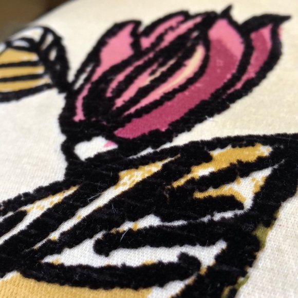 Stylish Floral Accent Pillow - Picture 3 of 4